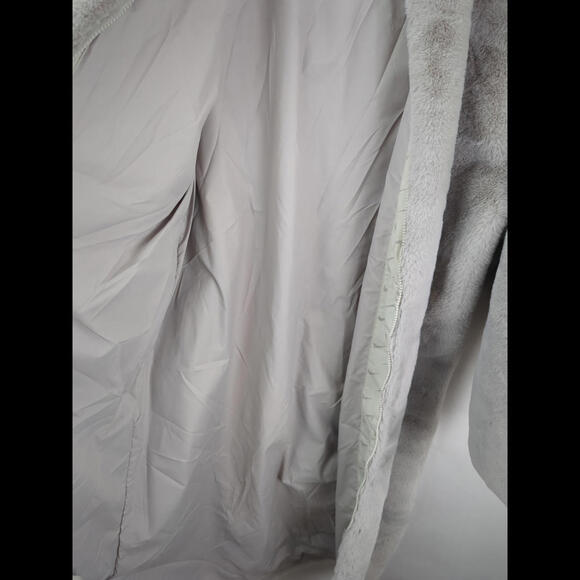 [SOLD] NEW NIKE Women's Sz S Gray FAUX FUR Swoosh Long Jacket (DQ6838 012) - Picture 6 of 8